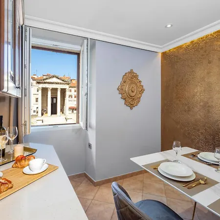 Augustus Forum View 아파트