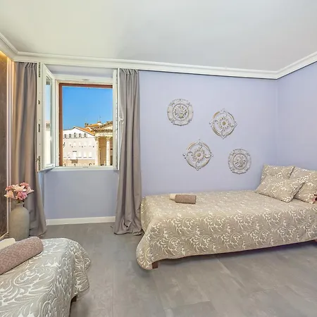 Augustus Forum View 普拉