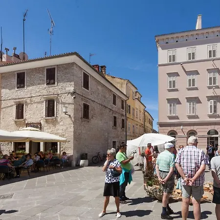 Augustus Forum View Апартаменты *