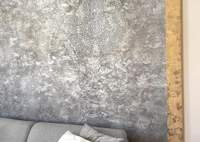 Augustus Forum View *