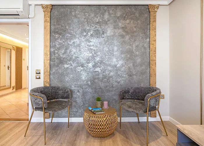 Augustus Forum View Pula